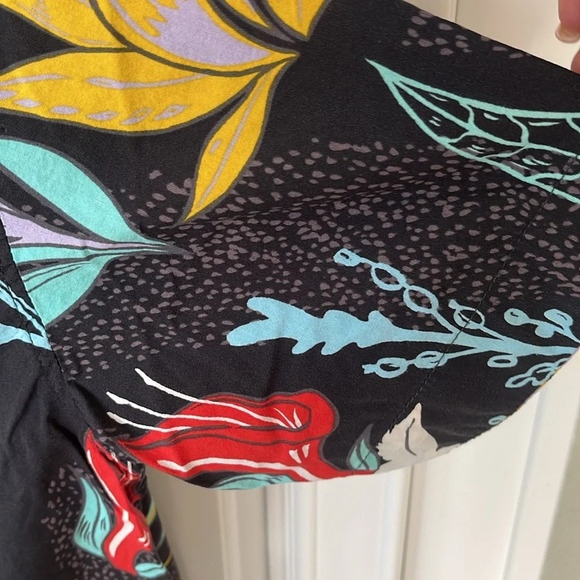 Hurley Shirt Large L black  Floral Hawaiian Short Sleeve Button down tropical - Picture 5 of 15